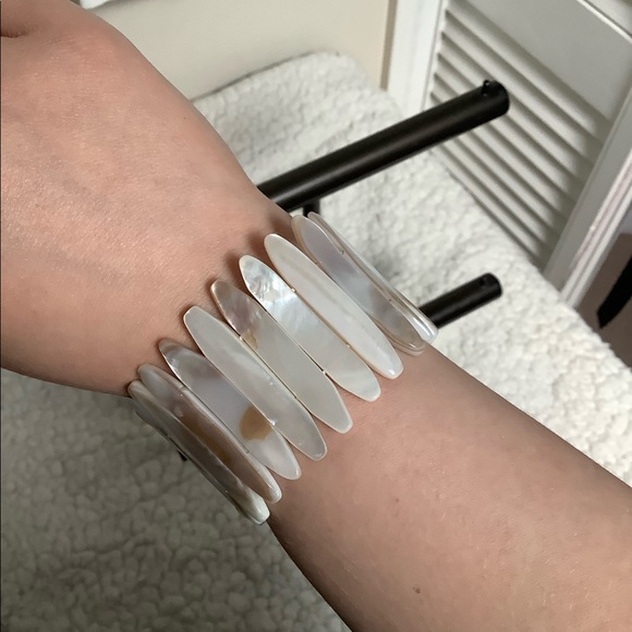Vintage Shell Stretch Bracelet - Reversable - Picture 2 of 9